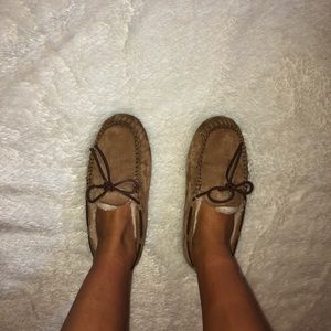 ugg size 10.5 moccasin slippers